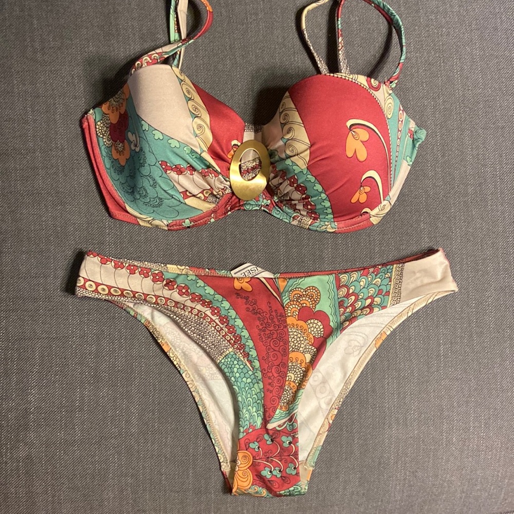 Bikini swim suit never worn